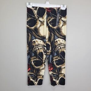 Leggings Depot Capri‎ Length Polyester Spandex Skull and Rose Leggings One Size